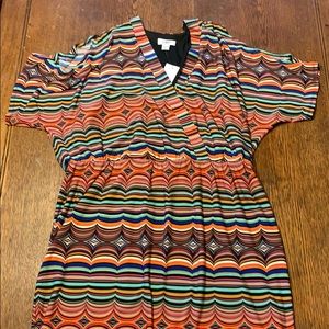 Graphic cold shoulder silky stretchy dress, NWT